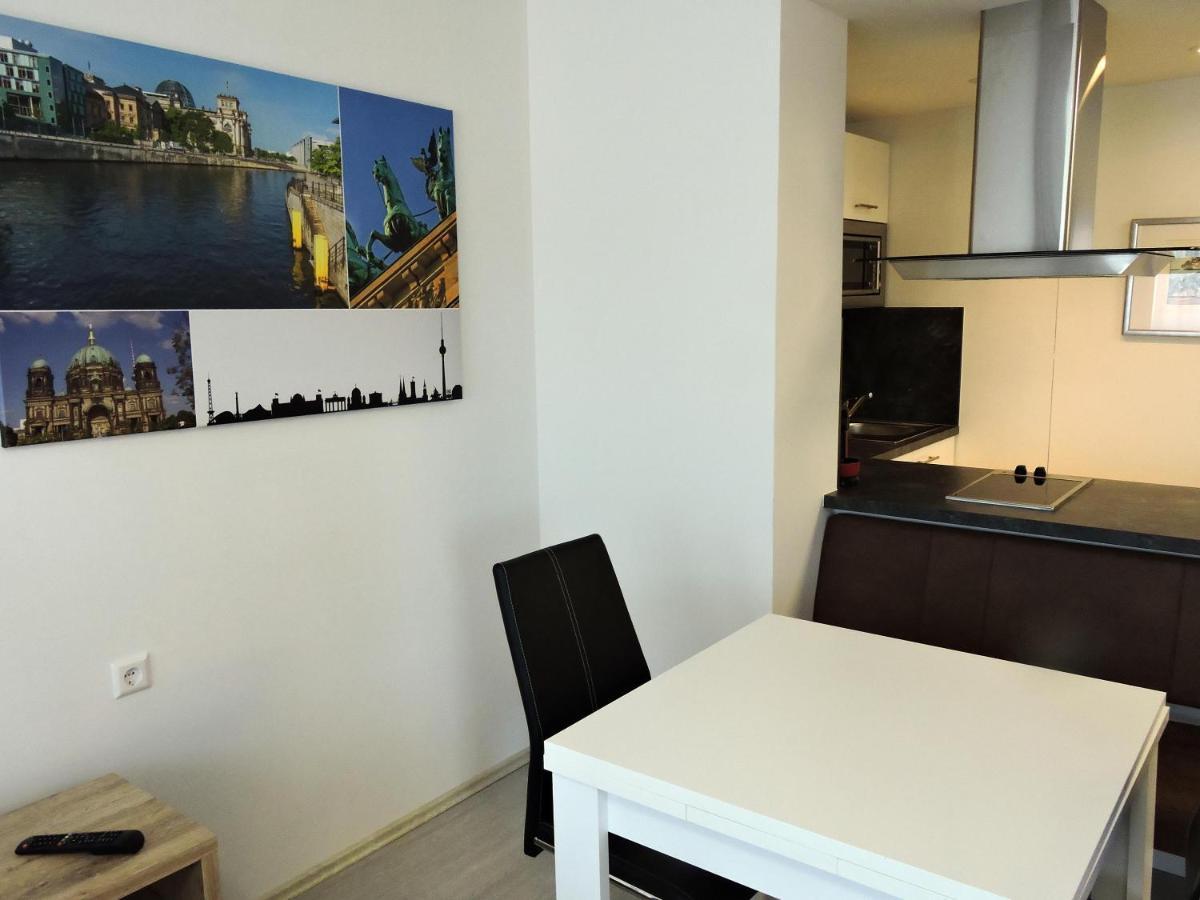 305 Berlin, Studio Apartment, 38M2 2-4 Pers Klagenfurt am Woerthersee Esterno foto